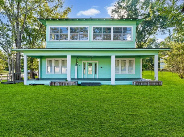 303 S Washington Ave, Livingston, TX 77351
