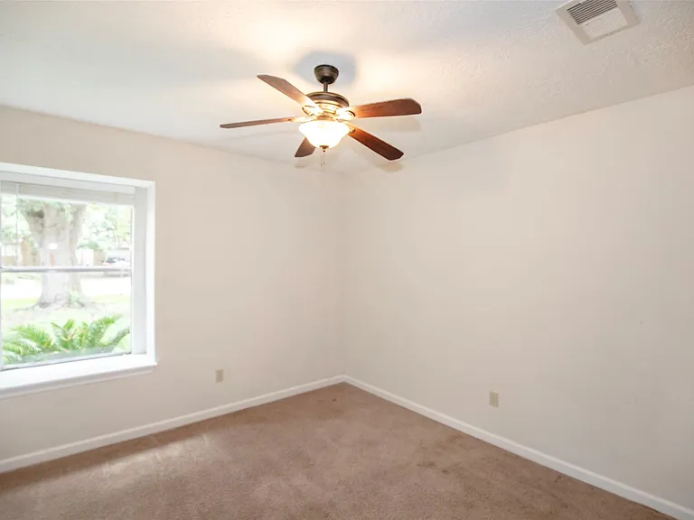 15106 Silverman St — Photo 26