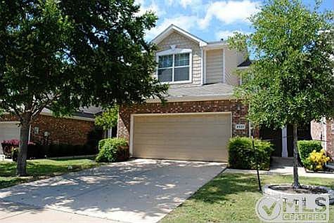 3rd image of 4521 Woodsboro Ln