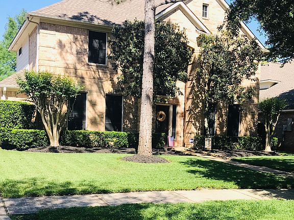 2nd image of 120 Emerald Cloud Ln