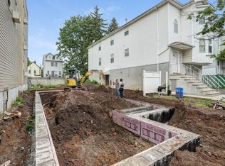 495 S 18th St, Newark, NJ 07103