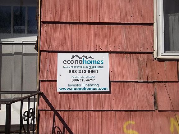 4th image of 3425 Lawndale Ave