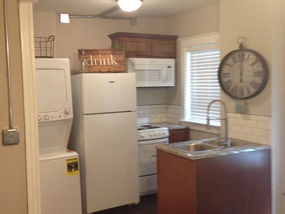 open kitchen floorplan with updated appliances!