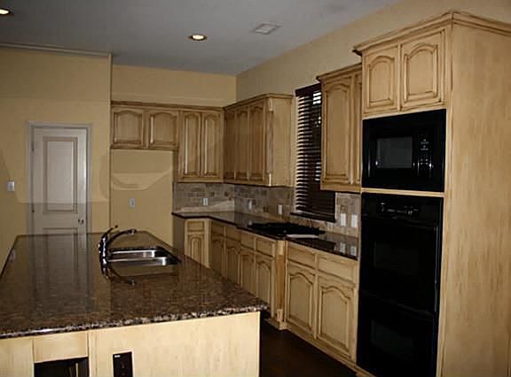 5th image of 908 White River Dr
