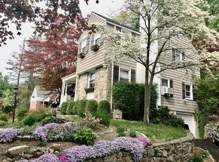 197 Orchard St, White Plains, NY 10604