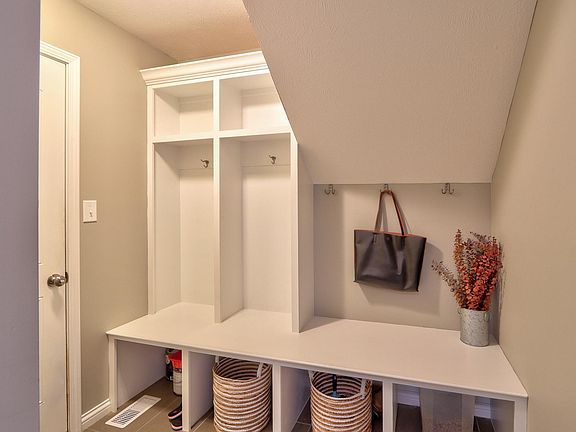 4th image of 13621 Wildflower Dr