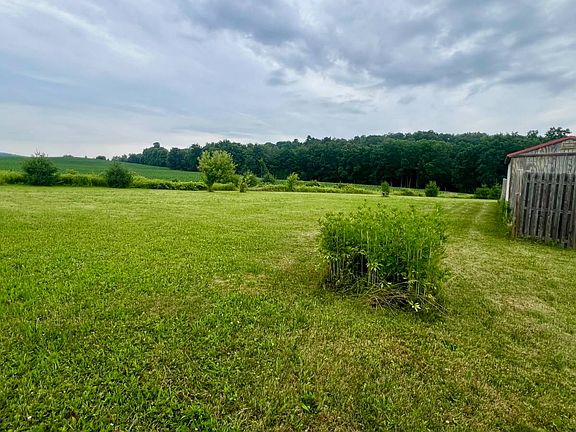 3rd image of 236 Hollow Rd