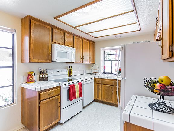 4th image of 12582 Calle Tamega Unit 104