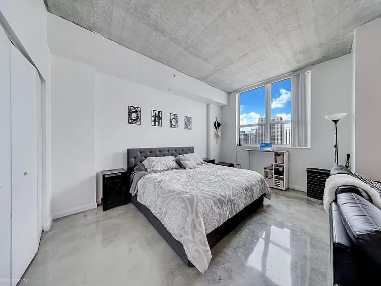 133 NE 2nd Ave #3005 — Photo 7