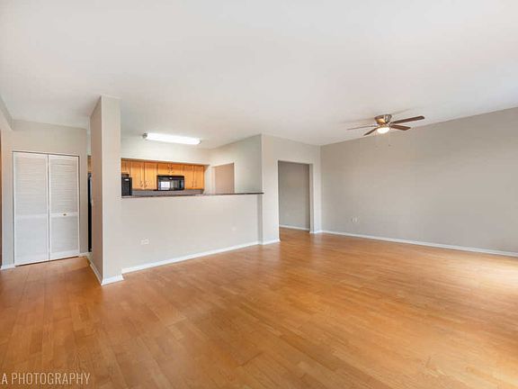 5th image of 440 W Mahogany Ct Unit 605