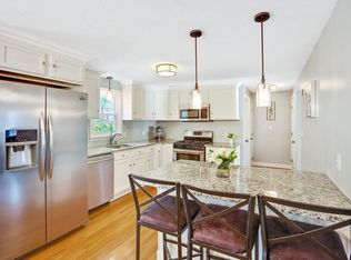 801 Washington St APT 5, Pembroke, MA 02359