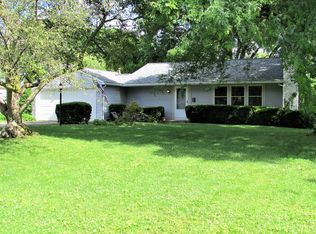 291 Willowbend Rd, Rochester, NY 14618