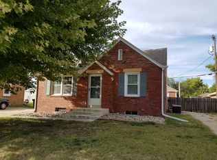 205 Ringland Rd, Hastings, NE 68901