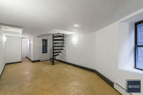 Rented by Bond New York | media 42