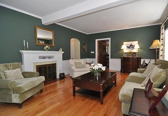 4th image of 61 Taunton St