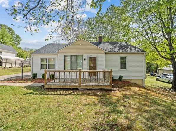 3639 Clinard Ave, Winston Salem, NC 27127