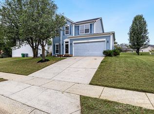13325 Bolingbrook Ln, Charlotte, NC 28273