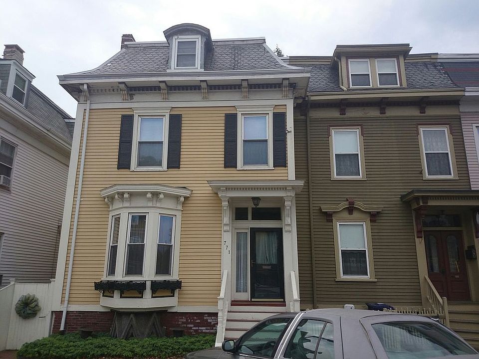 1st image of 771 E 4th St