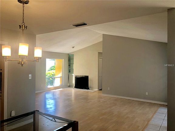 3rd image of 5055 Jamaica Cir