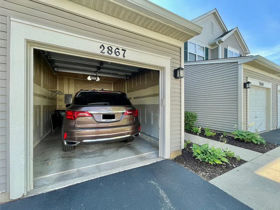 2867 Falling Waters Dr