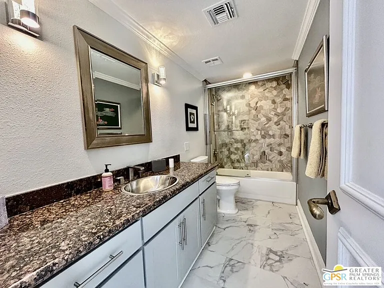 515 Desert Lakes Dr — Photo 41