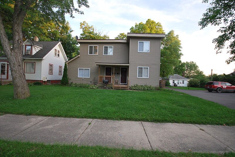 1st image of 1027 La Salle Ave APT B