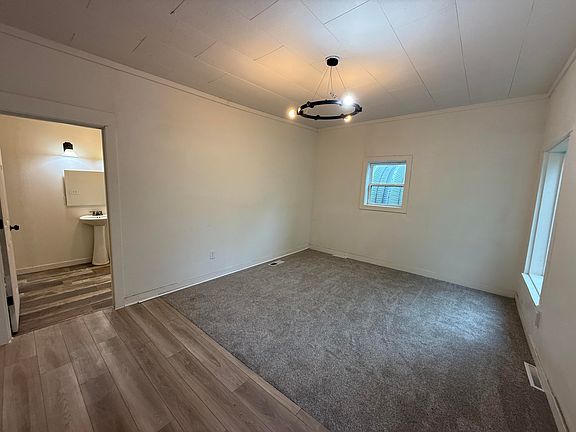 3rd image of 515 E 4th Ave