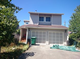 7517 34th Ave SW, Seattle, WA 98126