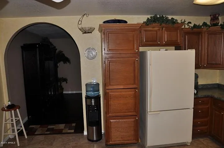 4621 W Gail Dr — Photo 6