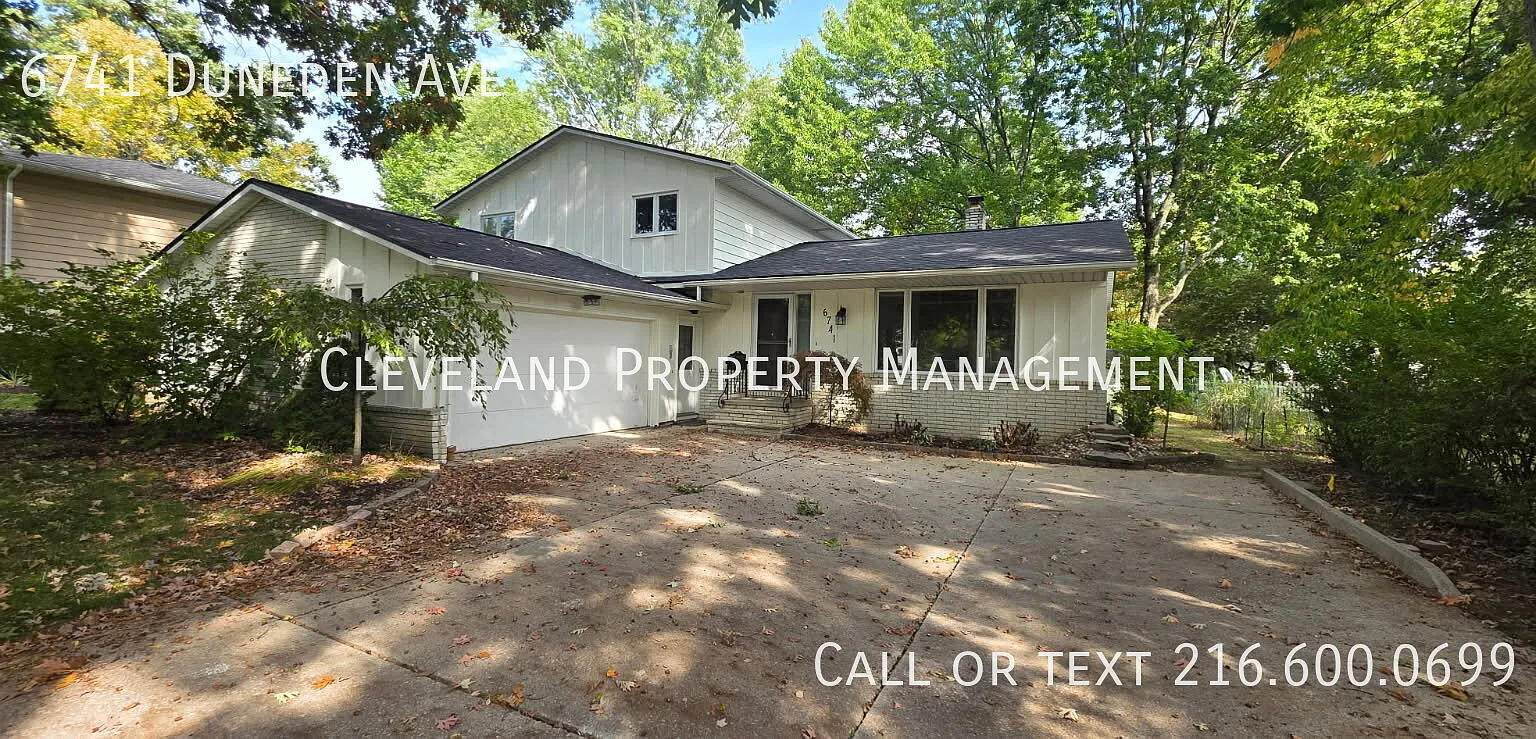 Updated 4 bedroom home in the heart of Solon — Photo 1