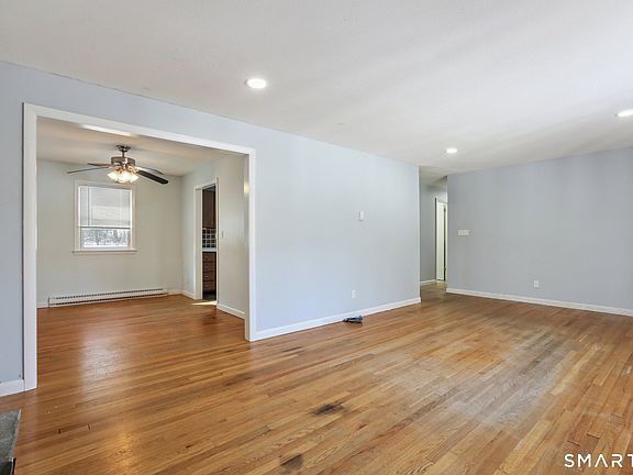 5th image of 643 Bucks Hill Road