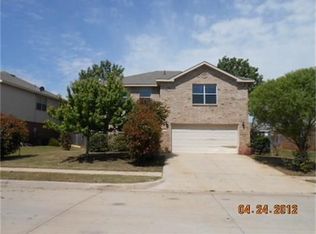 2308 Ash Grove Trl, Fort Worth, TX 76112