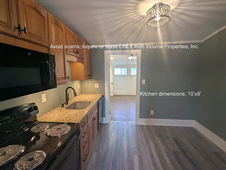 209 S Greenwood St — Photo 7