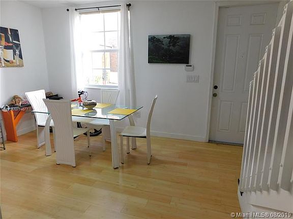 3rd image of 3375 NE 15th Dr #106-12