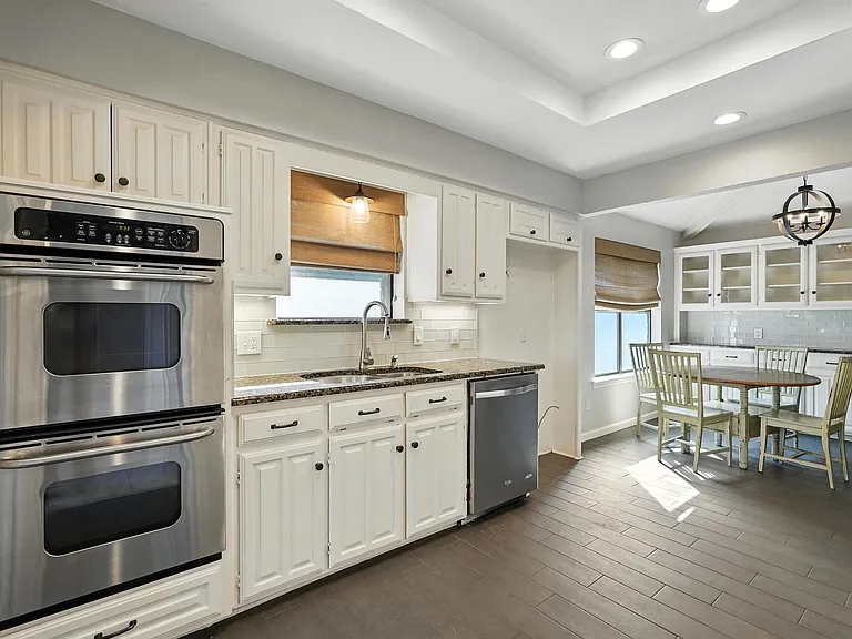 7938 Fair Oaks Ave — Photo 8