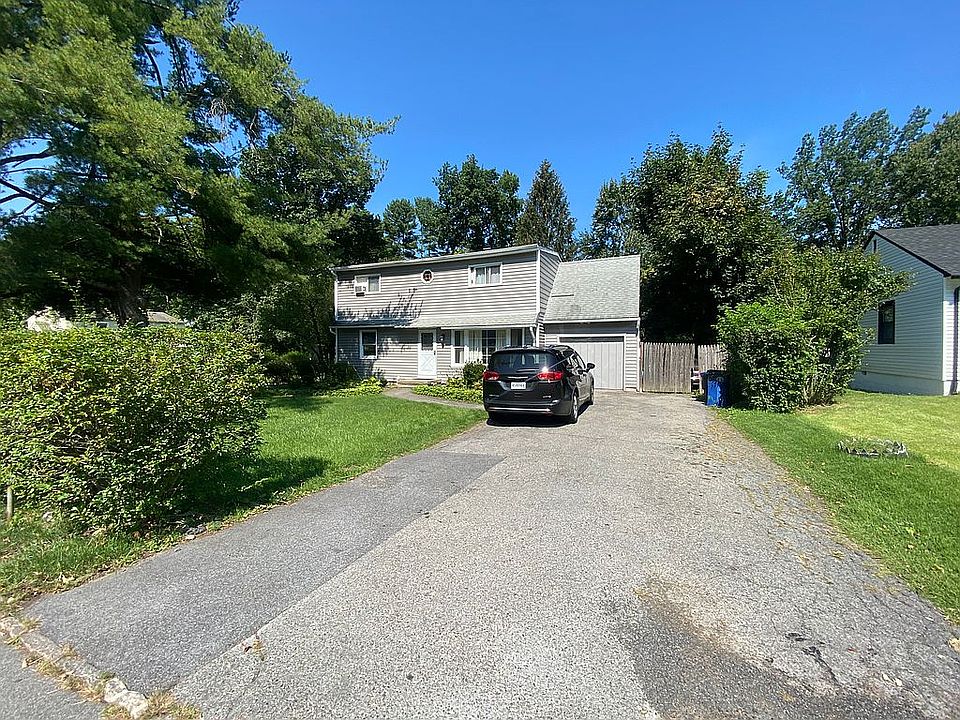 2nd image of 17 Winnetou Rd