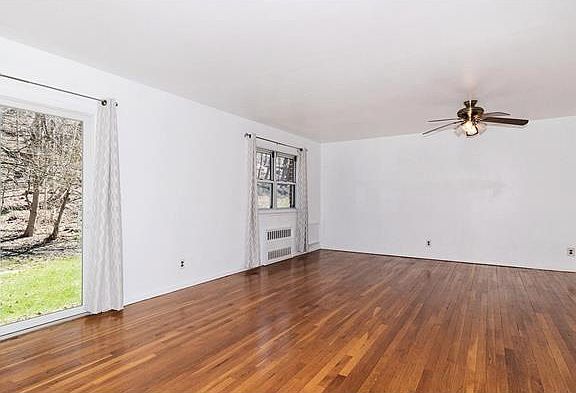 3rd image of 137 Charter Cir #137