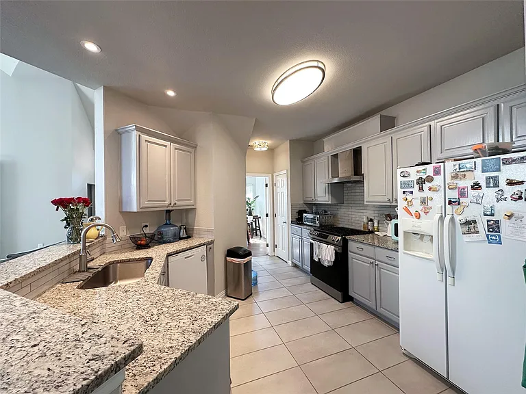 4103 Midrose Trl — Photo 12