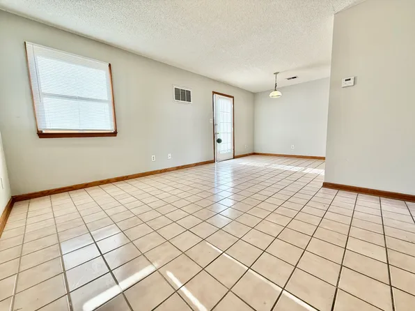 1294 Milligan Hwy #A, Johnson City, TN 37601