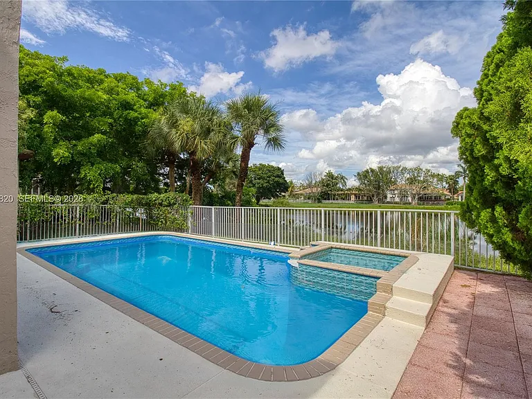 1473 SW 158th Ave — Photo 20