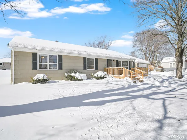 7 Lockwood Street, Brooklyn, CT 06234