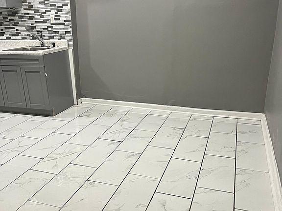 3rd image of 425 Mount Prospect Ave APT 108