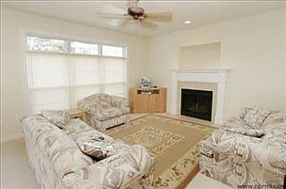 4th image of 5958 Baywood Dr