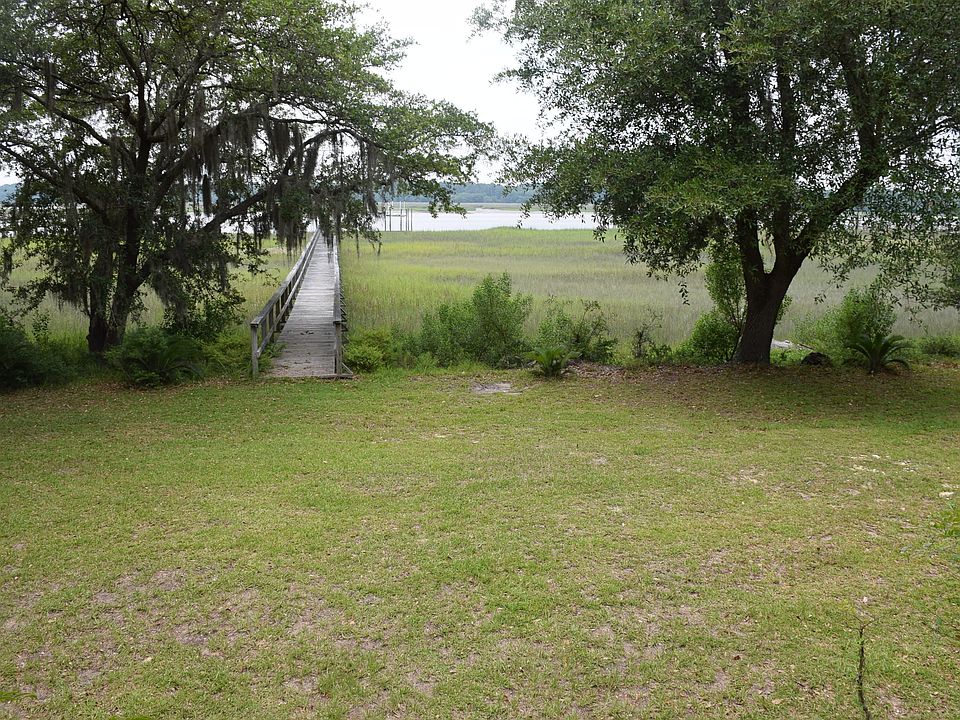 1st image of 3 Country Club Drive