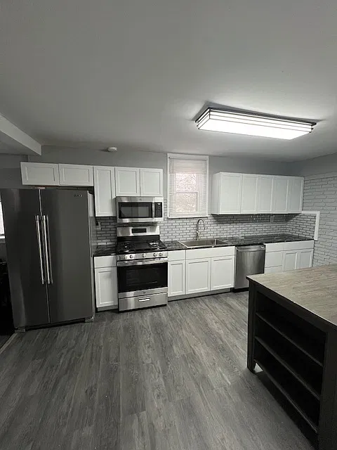 1114 East Colvin Street - 1 — Photo 3