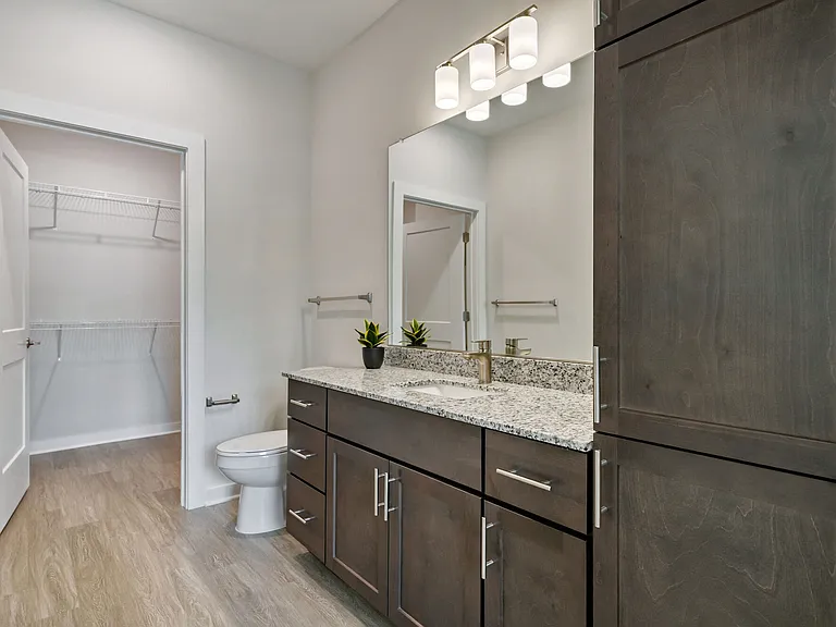 THE CASCADE AT FOUNDRY CREEK — Photo 18
