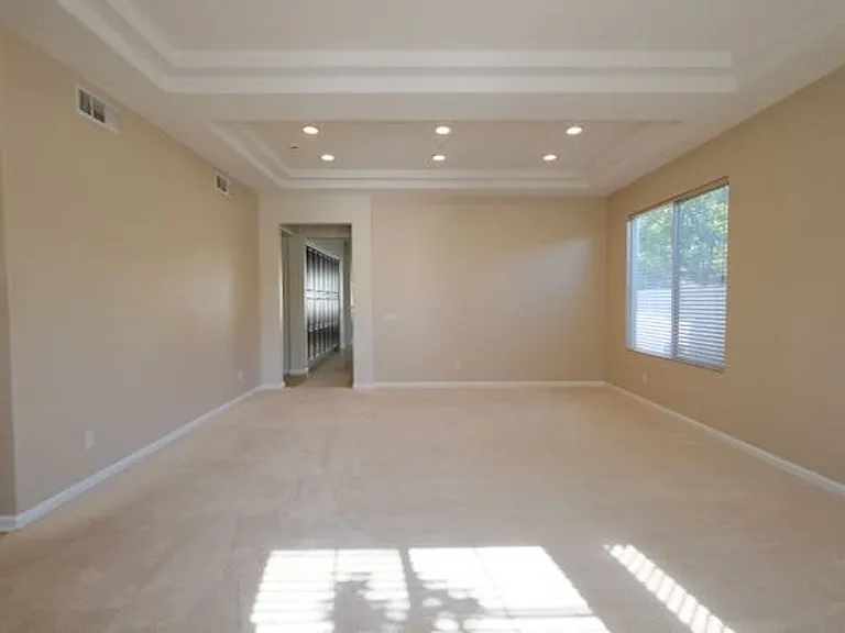 701 Loma Adria — Photo 22