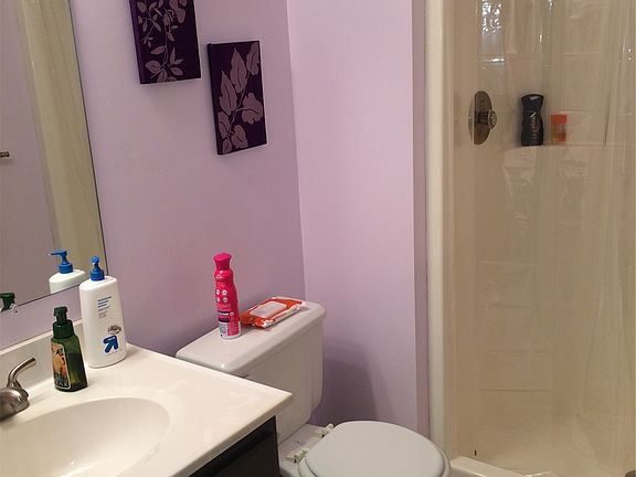 4th image of 5620 N Innsbruck Ct NE