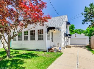 105 Carlton Dr, Akron, OH 44312
