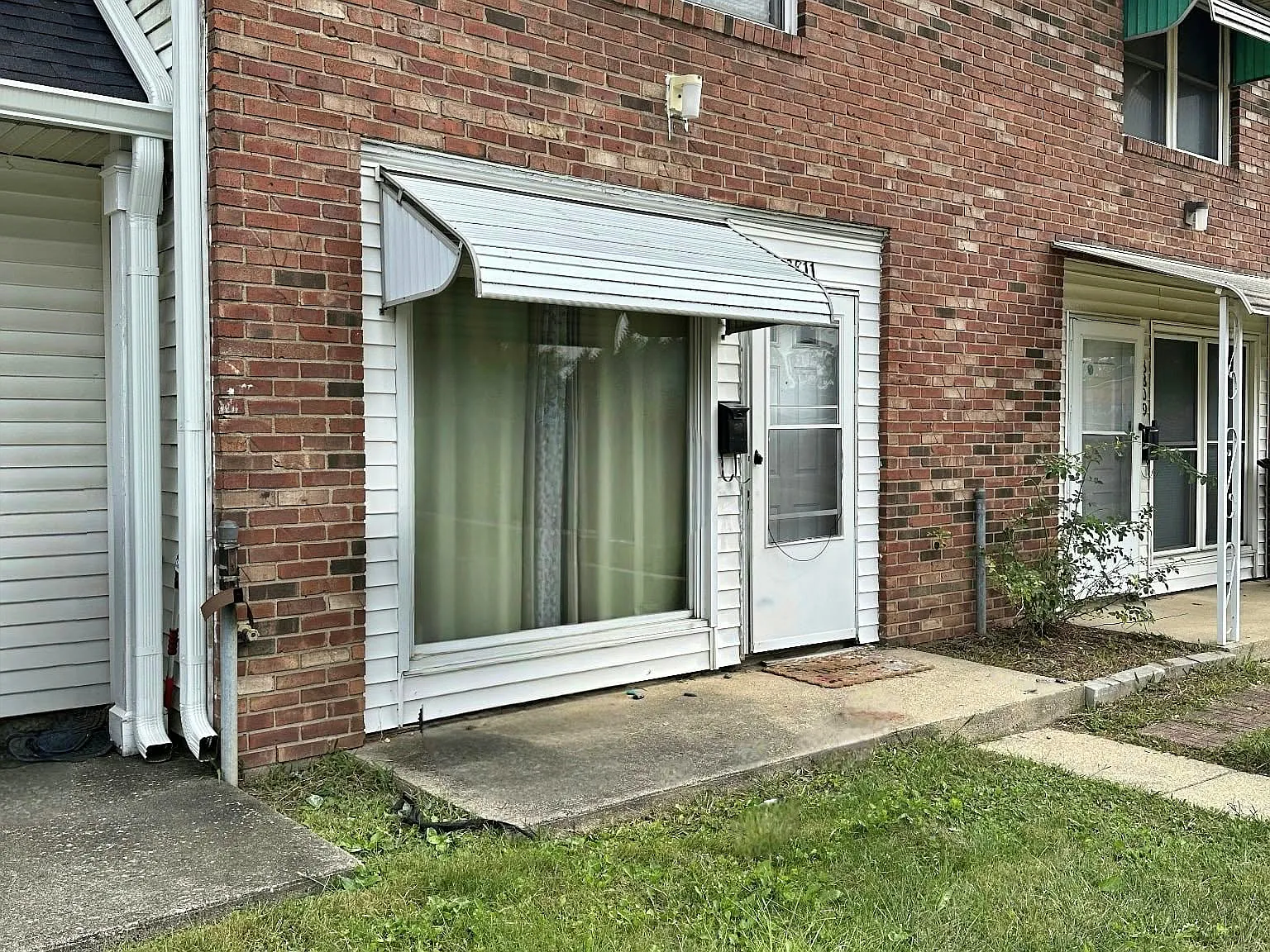 2 bed, 1.0 bath, 992 sqft, $1,095 — Photo 4